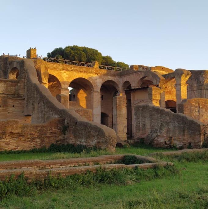 Per Antiqua Itinere Apartment Ostia Antica Bagian luar foto