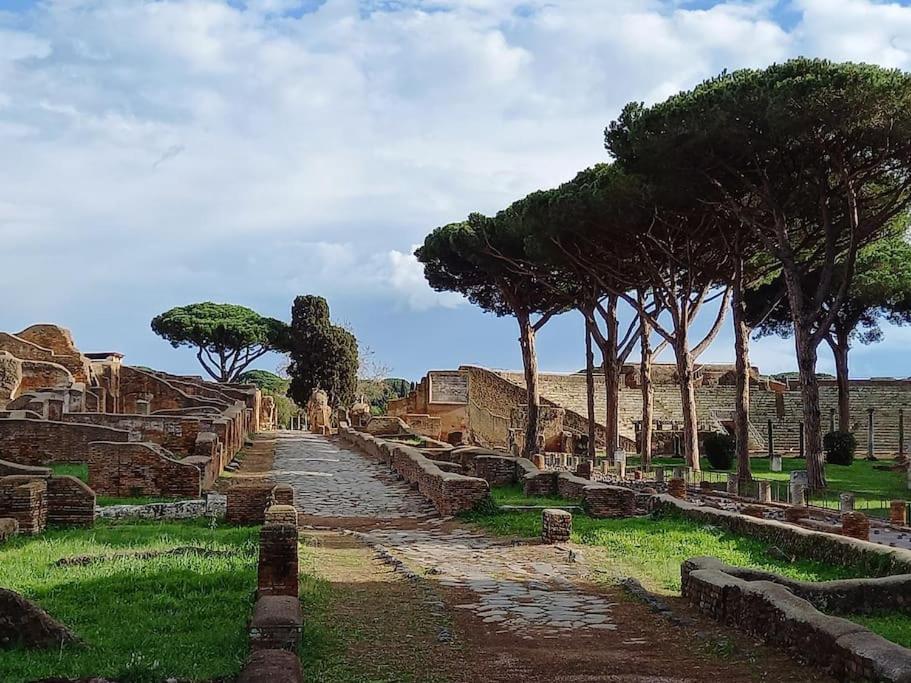 Per Antiqua Itinere Apartment Ostia Antica Bagian luar foto